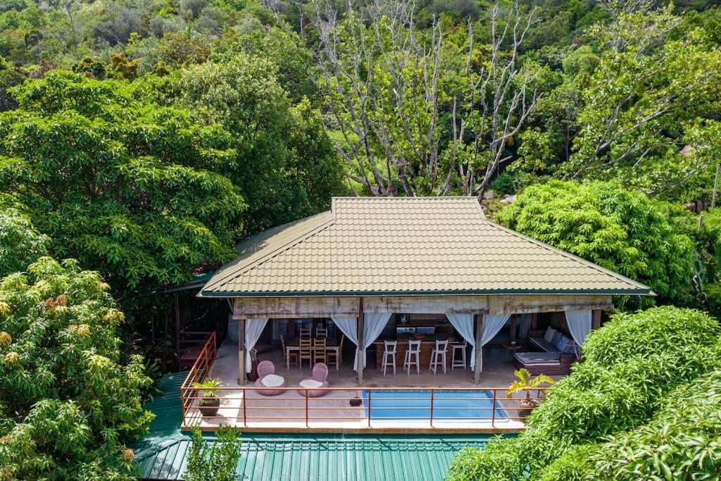 La Pointe Beach Huts Villa Baie Sainte Anne Exterior photo